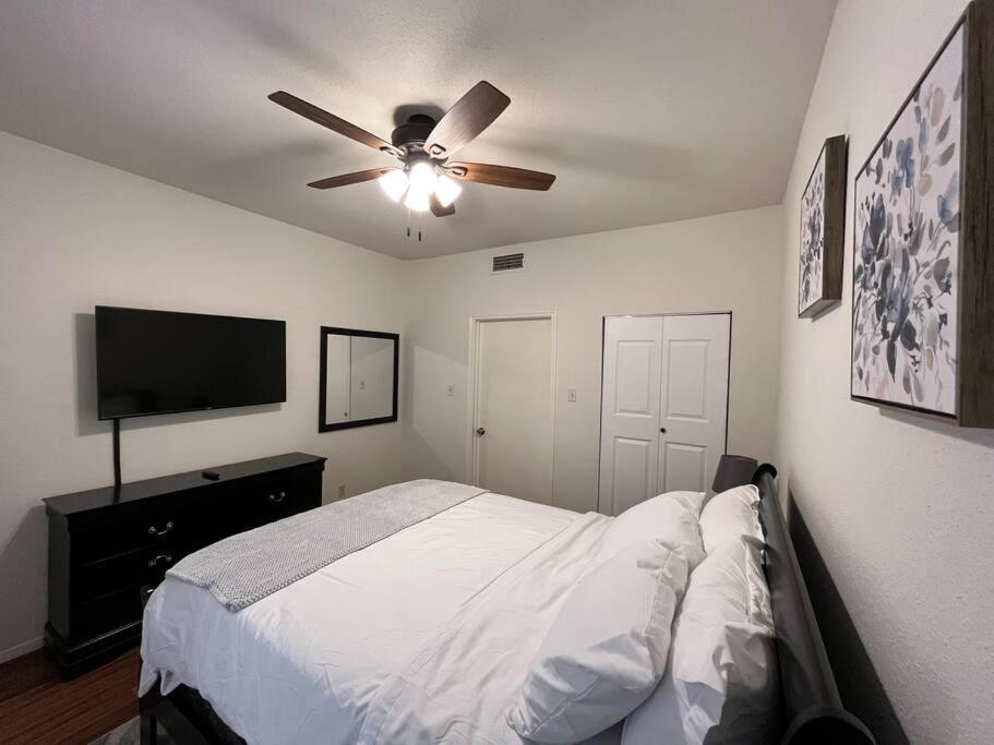Home Away From Home-Cozy 2 Bdrm Condo/Med Cntr/Nrg Χιούστον Εξωτερικό φωτογραφία